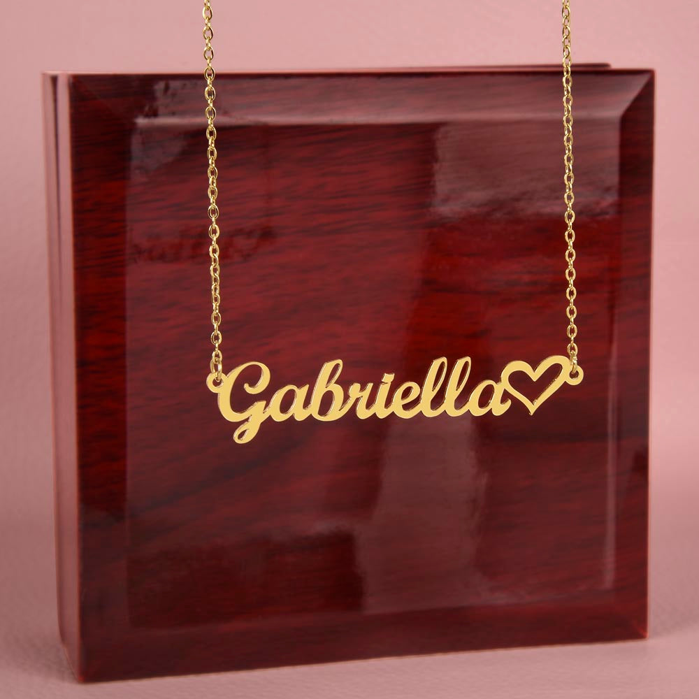 Heart Name Necklace – Personalized with Your Name for a Special Touch